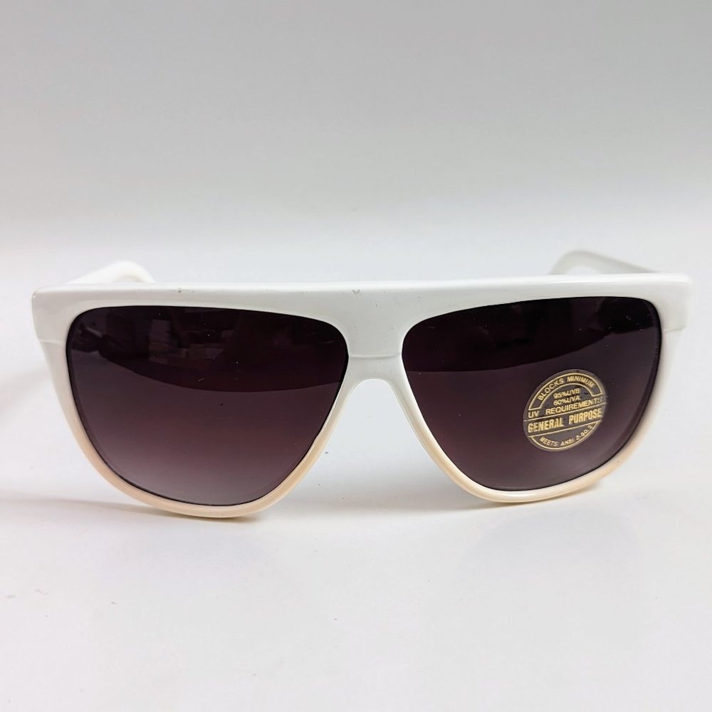 NWT Vintage 80's Plastic Lady Fashion Sunglasses (S.White)